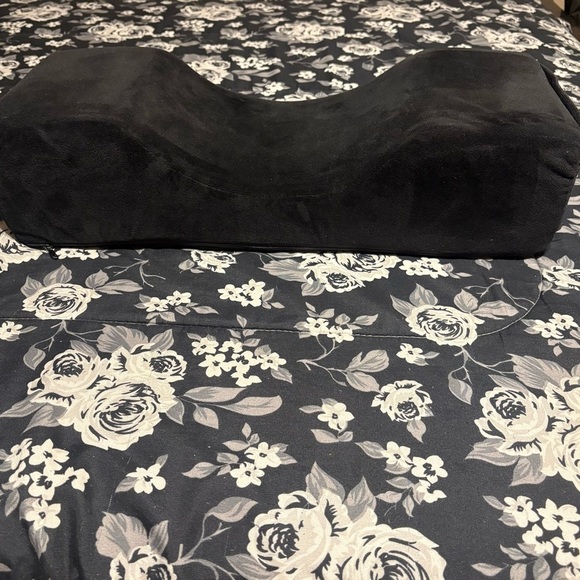 NEW-Black BBL Recovery Pillow - Picture 6 of 6
